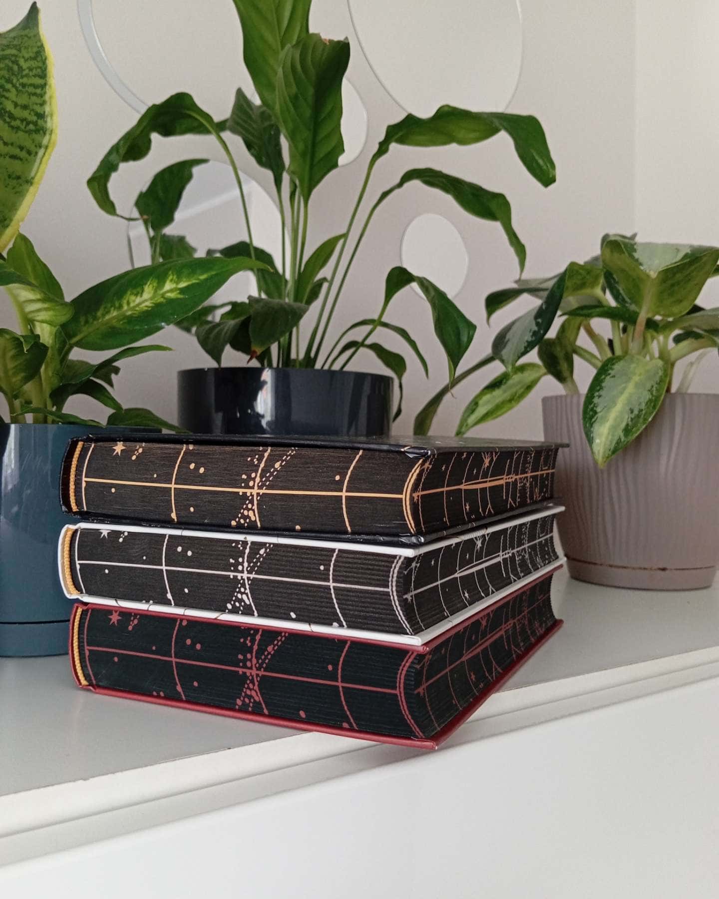 Шістка Атласа. Книга 1, Парадокс Атласа. Книга 2, Комплекс Атласа. Книга 3 — Оліві Блейк